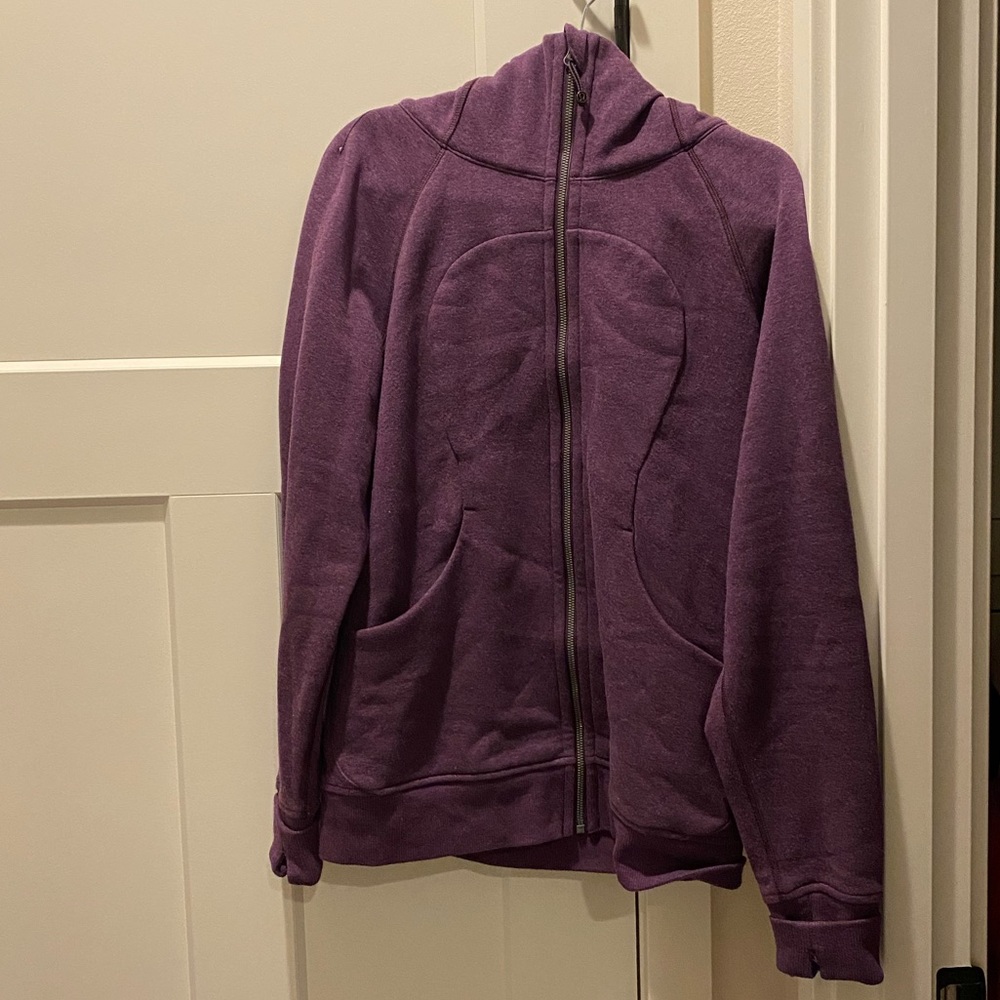 Lululemon Athletica Purple Sweatshirt Cozy and Stylish